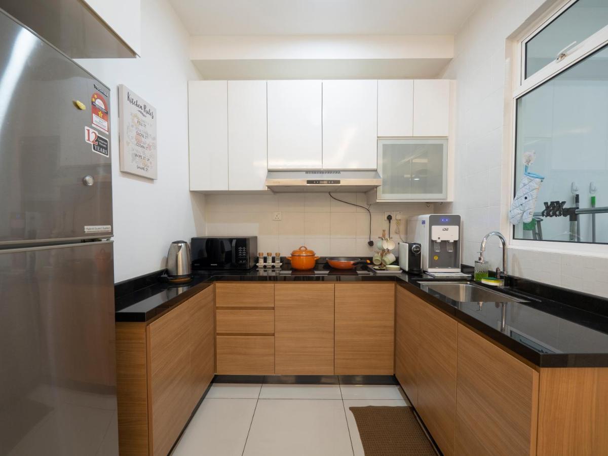 Seaview Condo Near Rf Mall, Food Court & Free Netflix Johor Bahru Exterior foto