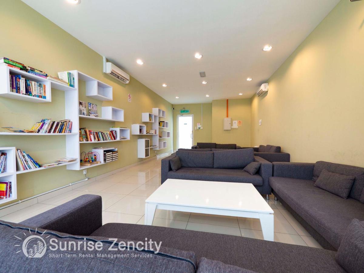 Seaview Condo Near Rf Mall, Food Court & Free Netflix Johor Bahru Exterior foto